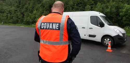 Plus de 135 kilos de tabacs saisis par les douanes de Charleville