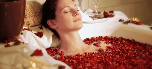 AU JAPON IL EST POSSIBLE DE PRENDRE UN BAIN DE NOUILLE !