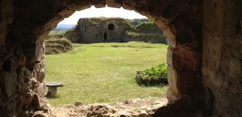 L’association des Amis du château de Montcornet en Ardenne...