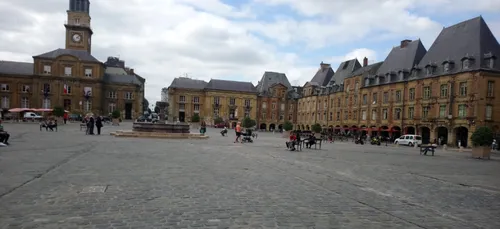 Charleville : un rassemblement contre l'antisémitisme sur la Place...