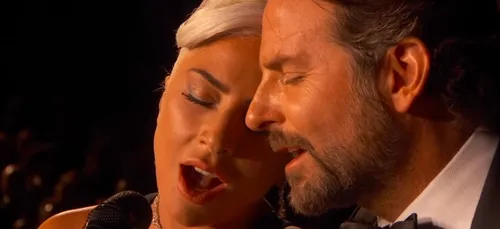 RETOUR SUR LA PRESTATION DE LADY GAGA ET BRADLEY COOPER AUX OSCARS !
