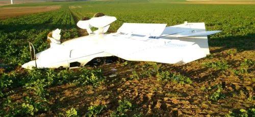 Un ULM se retourne sur une piste à Avaux