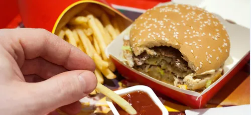 MC DONALD'S OFFRE DES FRITES AUX FANS DE LA NBA !