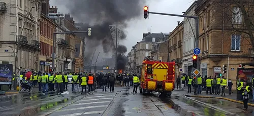 Gilets jaunes : le Maire de Charleville demande des renforts au...