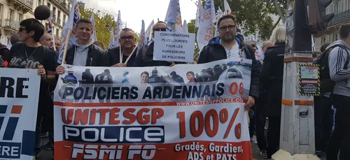 Des policiers ardennais dans le cortège de la "Marche de la colère"...