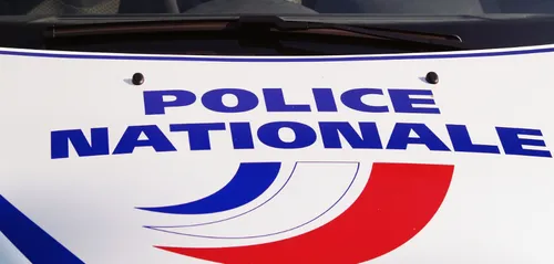 Charleville : il essayait d'ouvrir des voitures