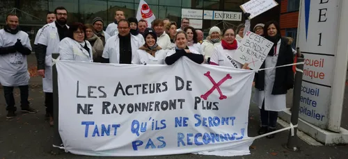 Les manipulateurs radios en grève et en colère à Charleville