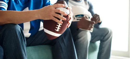 Les Raiders de Villers-Semeuse devant leur télé pour le Superbowl