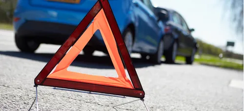 Deux blessés dans un accident au rond-point d'Unilin à Bazeilles