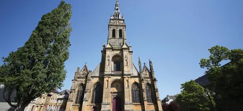 Charleville : les cloches des églises vont sonner tous les soirs...