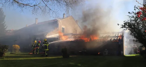 Incendie d'un garage à Les Ayvelles
