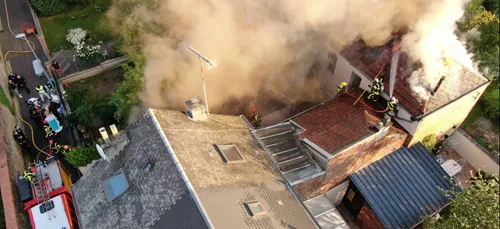 Charleville : violent incendie d'appartement.