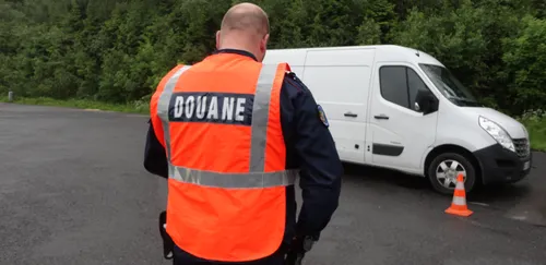 149,2 kg de tabac saisis par les douanes en 15 jours en...