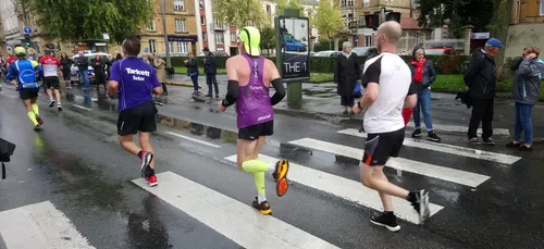 Pas de Sedan-Charleville ce week-end mais une vidéo pour faire...