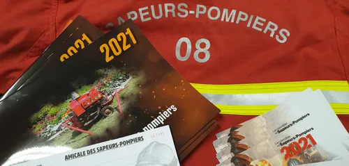 La vente des calendriers des pompiers repensée face à la crise...
