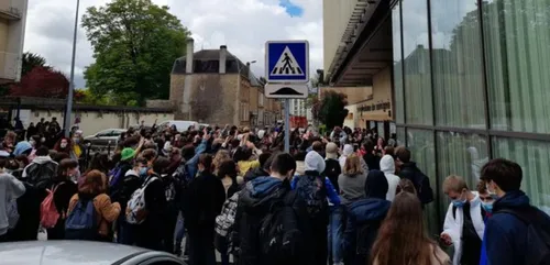 Mobilisation des lycéens hier à Charleville