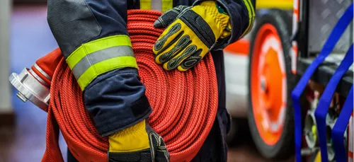 Incendie d'un tracteur entre entre Pouru St Rémy et Sachy