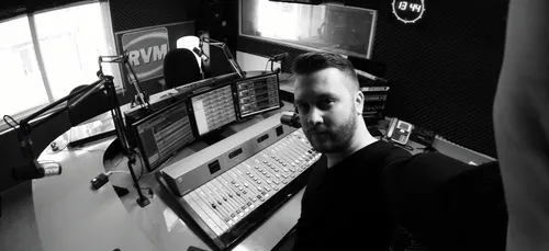 100 ans de radio : Matt vous raconte une anecdote sur RVM