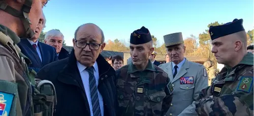 Jean-Yves Le Drian en déplacement dans la Sarthe