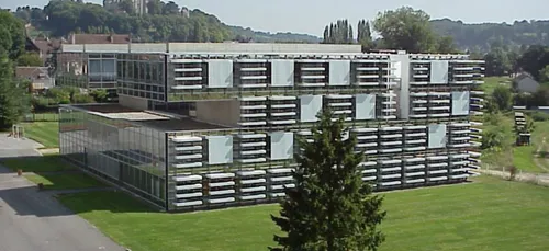 Le lycée Rémi-Belleau bientôt classé
