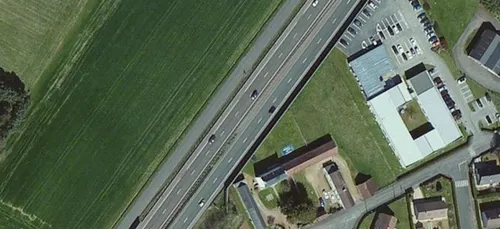 Changé : le scootériste n'a pas survécu