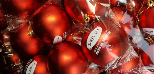 Boules de Noël gratuites à Blois !