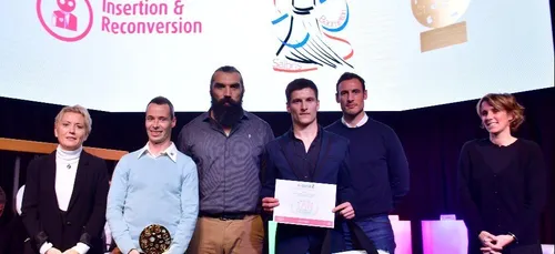 Salbris Badminton fait jouer recruteurs et chômeurs