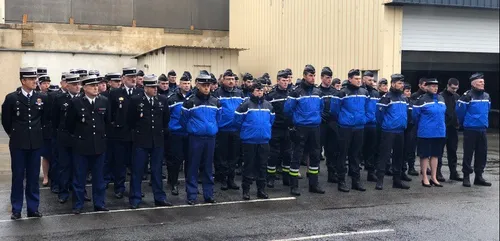 Arnaud Beltrame : l'hommage des gendarmes sarthois