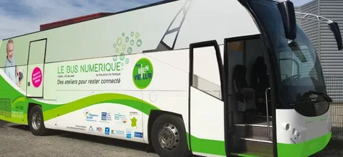 Le bus numérique fait escale à Chaille