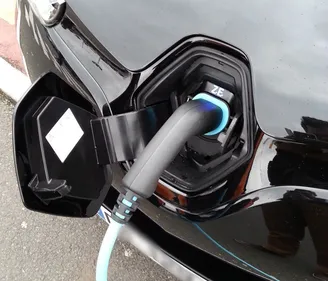 Renault branche le courant au Mans