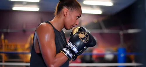 Estelle Yoka-Mossely à Alençon le 3 novembre