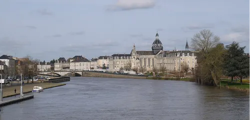 Château-Gontier : vers une commune nouvelle avec Azé