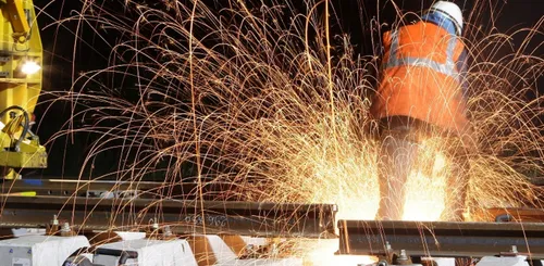 En gare de Conlie, on change les rails