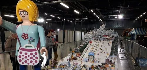 Des milliers de Playmobil au Mans