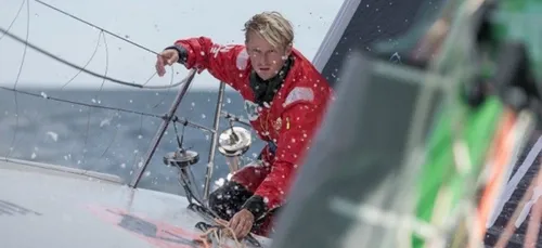 Route du rhum : le bateau V and B a démâté