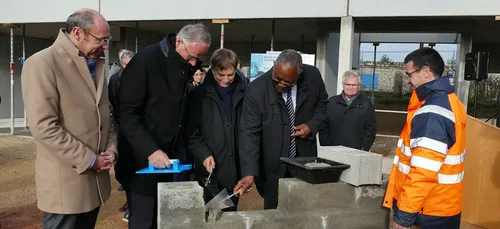 Alençon : la première pierre de l’usine des eaux est posée