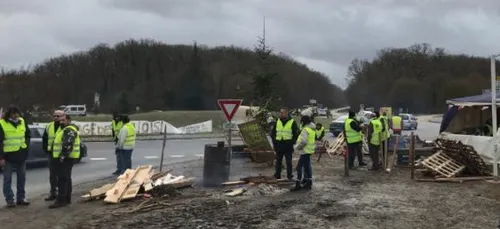 En Loir-et-Cher, les irréductibles "gilets jaunes" sont appelés à...