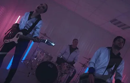 Cruskin lève le voile sur son nouveau clip