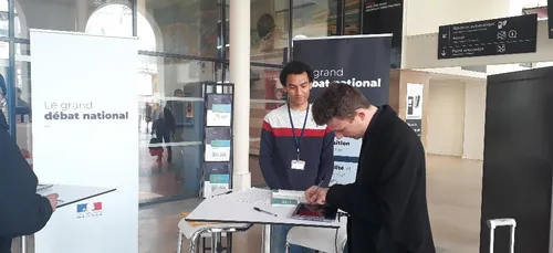Le Grand débat national s’arrête en gare du Mans