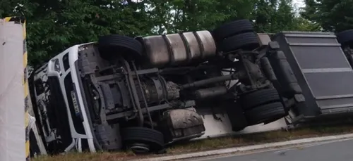 Savigné-l'Evêque : le camion se couche pour éviter une voiture