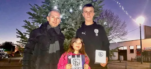 Le succès des vignettes des footballeurs de Spay