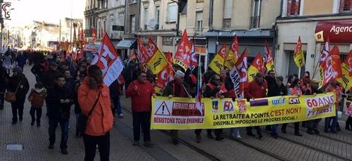 Retraites : plus de 600 personnes dans les rues du Mans