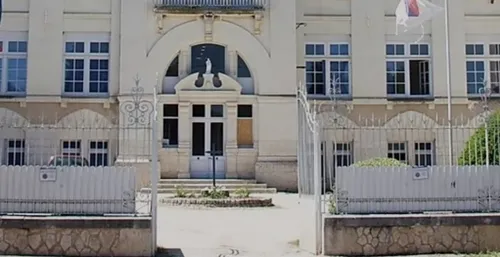 Pontlevoy : un élève a contracté le virus "COVID-19"