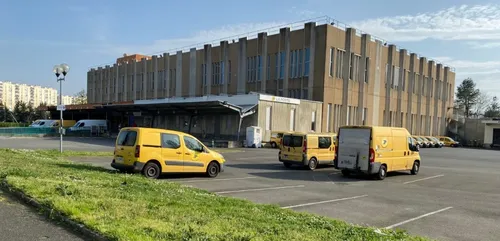 Le Mans : 120 postiers exercent leur droit de retrait