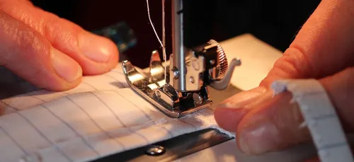 Covid-19 : les Mayennais vont tous recevoir gratuitement un masque...