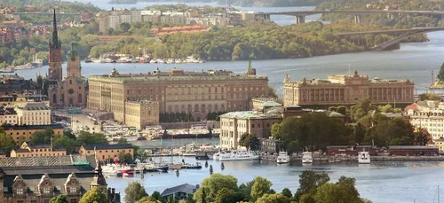 Covid-19 : "En Suède, on nous encourage même à aller au restaurant"