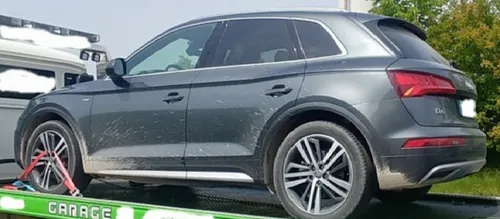 En grand excès de vitesse, il laisse permis et voiture