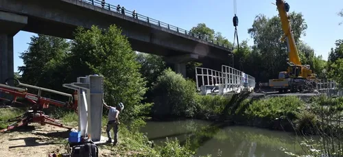 Nogent-le-Rotrou : la passerelle est posée