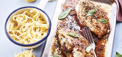 [RECETTE KITCHENDAILY] Poulet caprese au balsamique avec tagliatelle