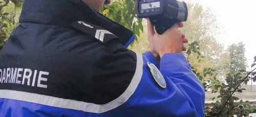 Sur la D25, à plus de 135 km/h aux portes de Craon